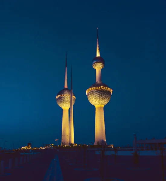 Kuwait torres de agua — Foto de Stock