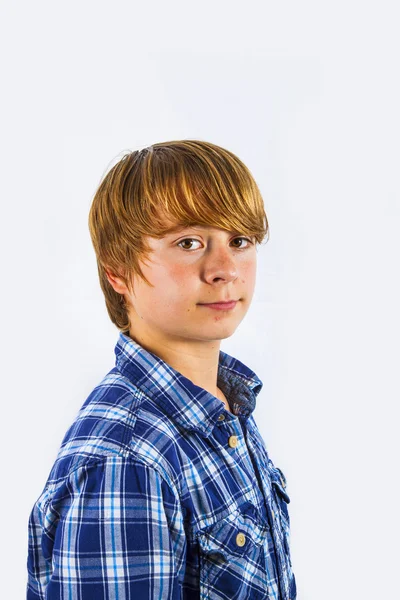 Retrato de lindo niño feliz con fondo blanco —  Fotos de Stock