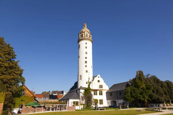 著名的中世纪 hoechster schlossturm 在法兰克福赫司特公司 — 图库照片