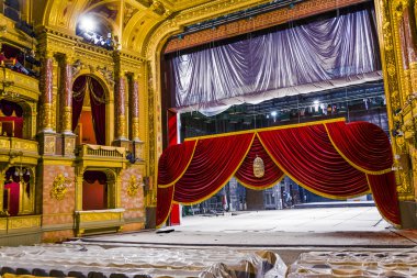 Budapeşte'de eski devlet opera opera binası