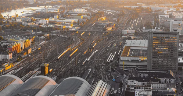 Aerial of the Hauptbahnhof in Frankfurt an Main in the evening — Stock Photo, Image