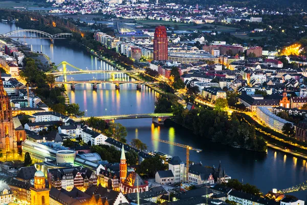 Letecký Frankfurt main s výhledem na řeku hlavní — Stock fotografie