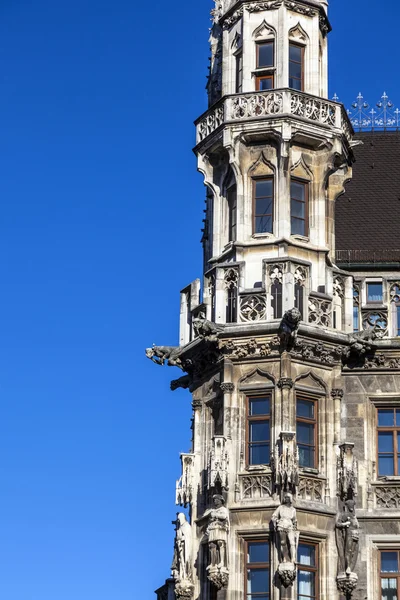 Мэрия Мюнхена на площади Мариенплац — стоковое фото