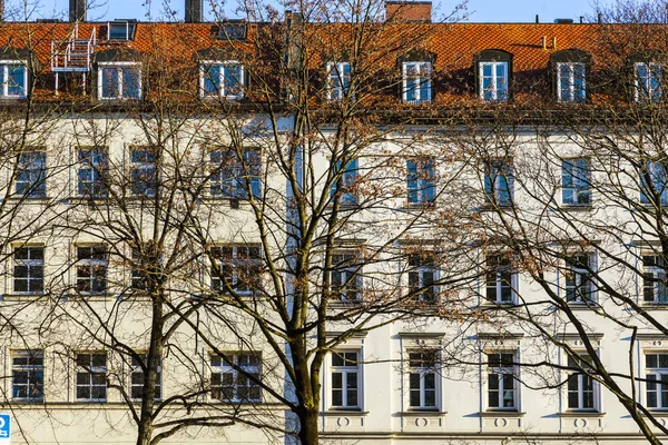 Fachada de casas para habitação subsidiada em Munique — Fotografia de Stock