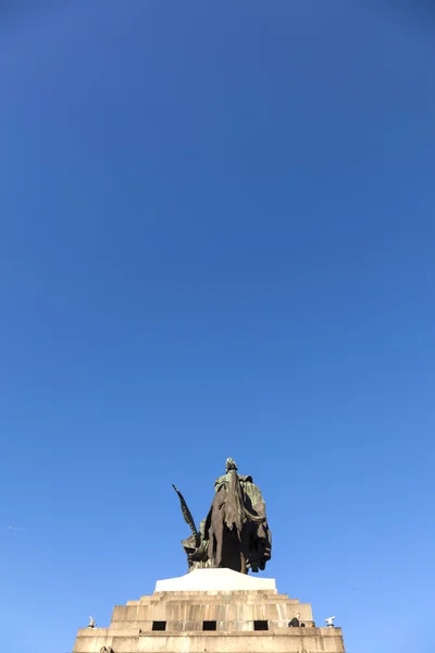 Памятник кайзеру Вильгельму I (император Вильгельм) на немецком языке — стоковое фото