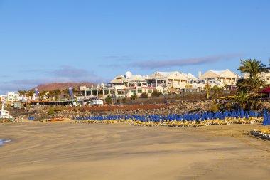 dükkanlar, plaj ve sahil mesire restoranlar