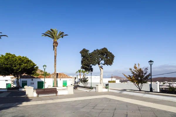 Empty market place in Yaiza, Lanzarote — Stock Photo, Image