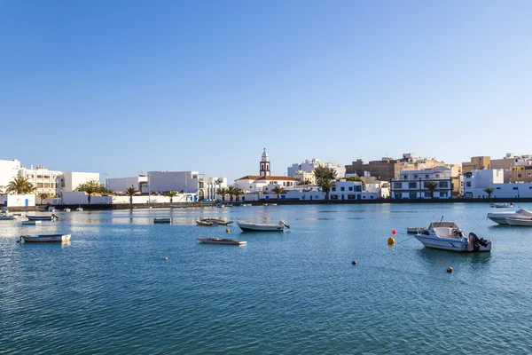 Båtar i charco de san gines, gamla hamnen i arrecife — Stockfoto