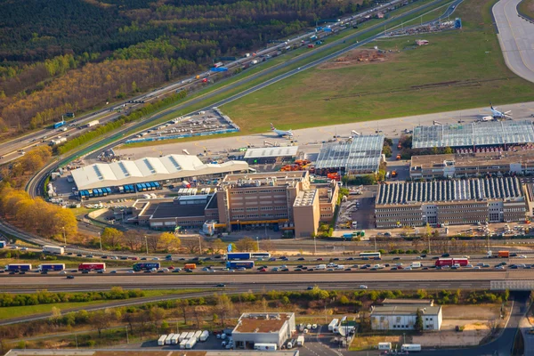 프랑크푸르트 공항 새 활주로에 착륙 — 스톡 사진