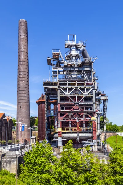 Antiguas obras de hierro monumentos en Neunkirchen — Foto de Stock