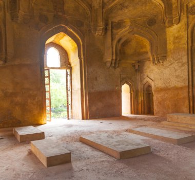 lodi Bahçe Delhi Dadi demlik kabirde