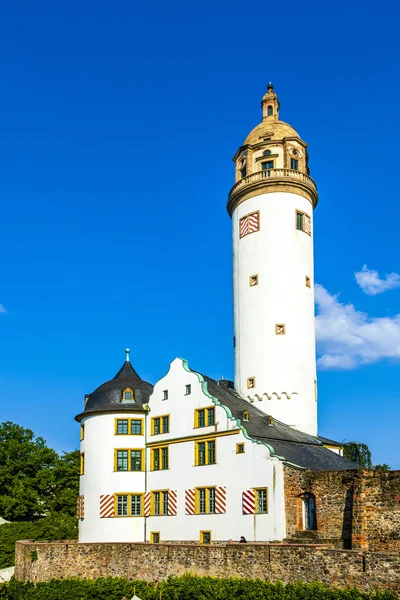 Berühmter mittelalterlicher hoechster schlossturm in frankfurt hoechst — Stockfoto