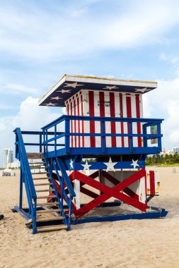 ahşap defne izle art deco tarzında kulübeleri