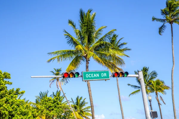 Street sign of famous street Ocean Drice in Miami South — Stock Photo, Image