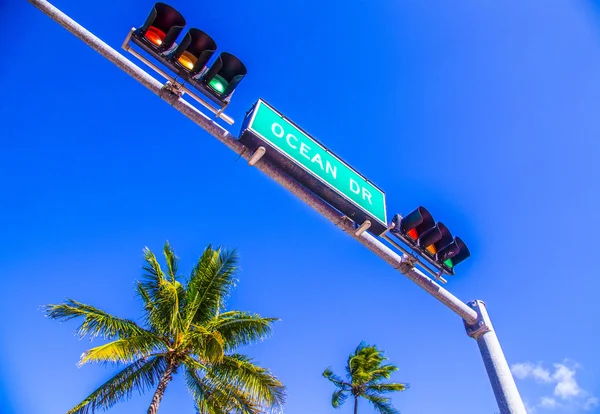 Street sign of famous street Ocean Drice in Miami South — Stock Photo, Image