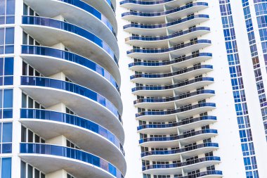 sunny Isles gökdelenin cephe