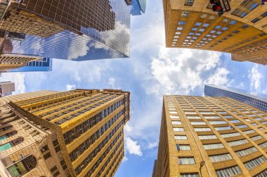 şehir merkezinde, tarihi ve modern gökdelen görünümüne houston