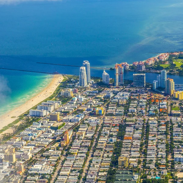 Hava, şehir ve miami beach — Stok fotoğraf