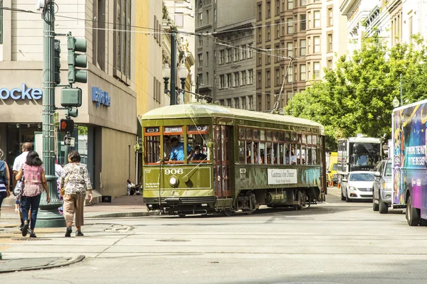 Kırmızı araba tramvay demiryolu new Orleans Fransız Mahallesi — Stok fotoğraf