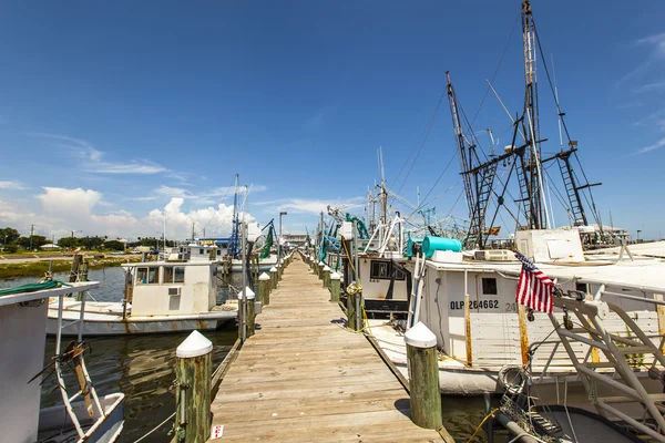 Boats for shrimps fishing in Pass Christian — Stock Photo, Image