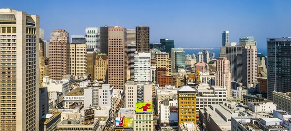 Vista de la ciudad de San Francisco al mediodía desde la plataforma de observación — Foto de Stock