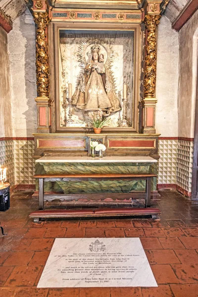 Altar con María en la Misión Carmelo — Foto de Stock