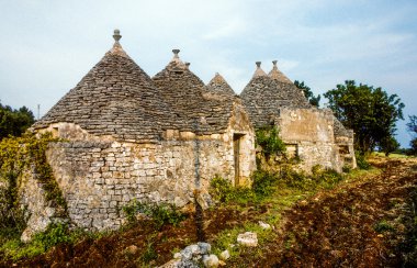 alberobello içinde eski trullis