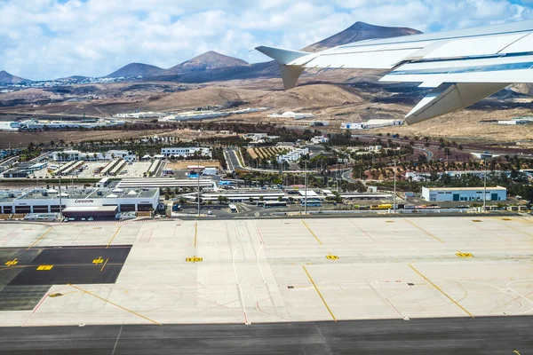 Antenne de l'aéroport de Lanzarote — Photo