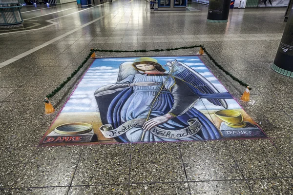 Pintura de chão de santa Maria como Anjo — Fotografia de Stock