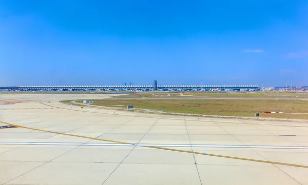 马德里巴拉哈斯机场新航站楼的观 — 图库照片