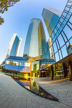 perspektif ikiz kuleleri deutsche bank ı ve II