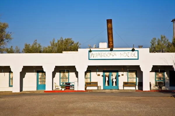 Hotel in village "Death valley Junction" an old Borax Mining sp — Stock Photo, Image