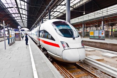 yüksek hızlı tren istasyonu