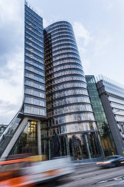 geç öğleden sonra Office tower