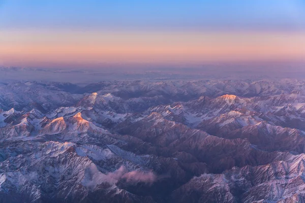 Beautiful view from the aircraft to the mountains of the Himalay — Stock Photo, Image