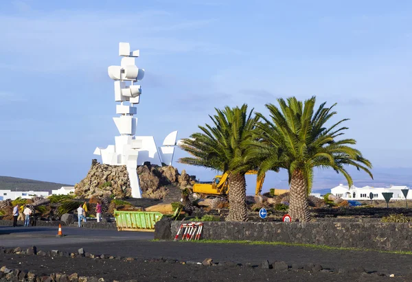 Mensen bezoeken memorial el campesino — Stockfoto