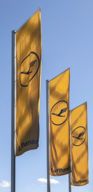 Lufthansa bayrağı lufthansa sembolü, vinç ile