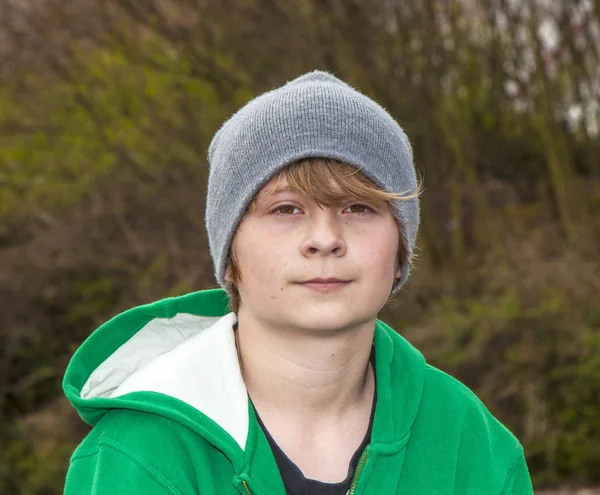 Cool uitziende jongen — Stockfoto