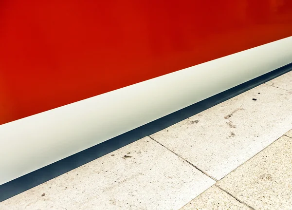 Abfahrende, ankommende U-Bahn als Geschwindigkeitssymbol im Bahnhof — Stockfoto