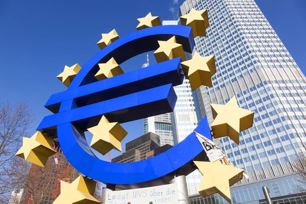 Big Euro Signo y bandera hablemos de Futuro — Foto de Stock