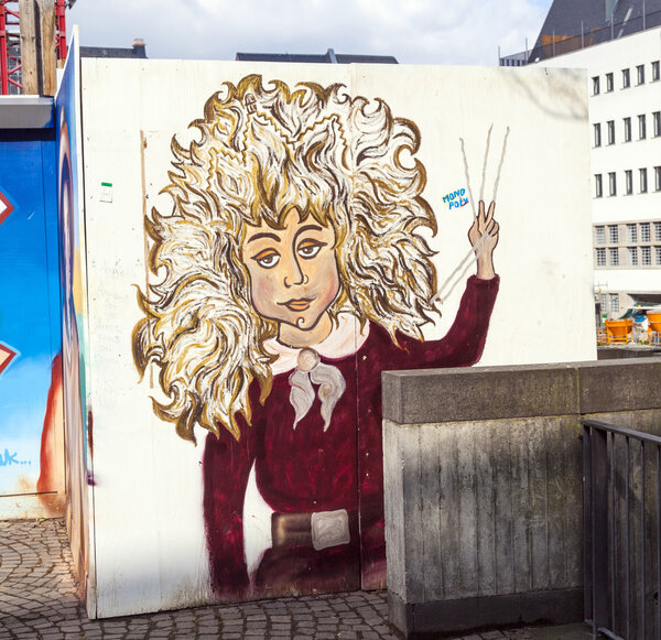 Struwwelpeter painting at a wall