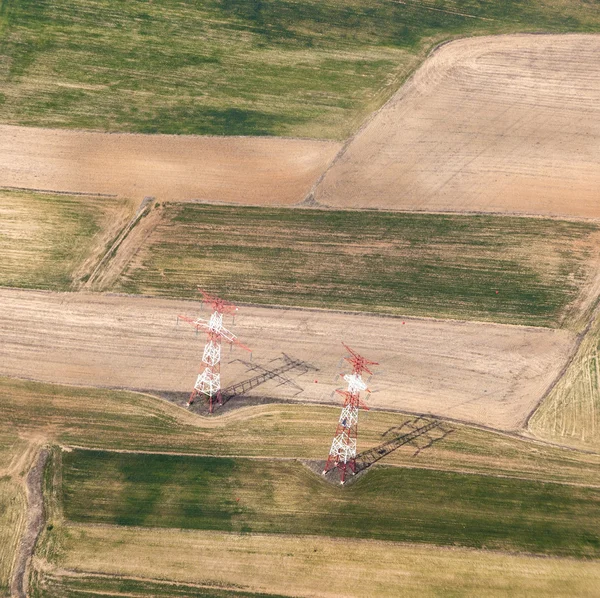 Pilón eléctrico en el área rural — Foto de Stock