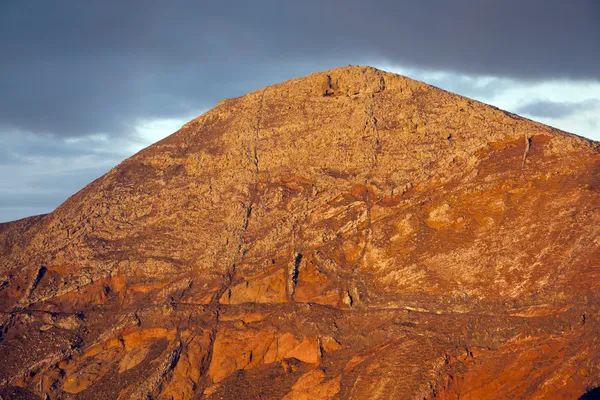 Napkelte, a hegyekben, femes, lanzarote — Stock Fotó