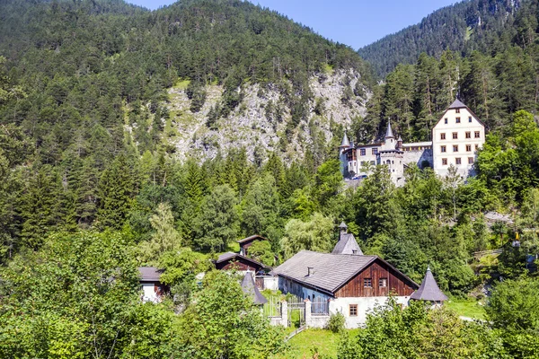 Κάστρο και fernsteinsee ξενοδοχείο στο Τιρόλο, Αυστρία — Φωτογραφία Αρχείου