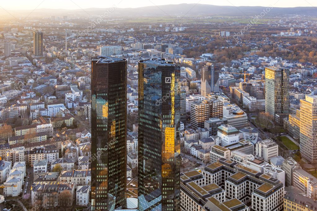 Frankfurt am Main at night – Stock Editorial Photo © Hackman #42725485