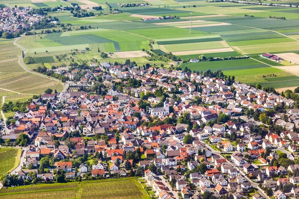 Aerial of small village of Wicker with fields — Stock Photo, Image