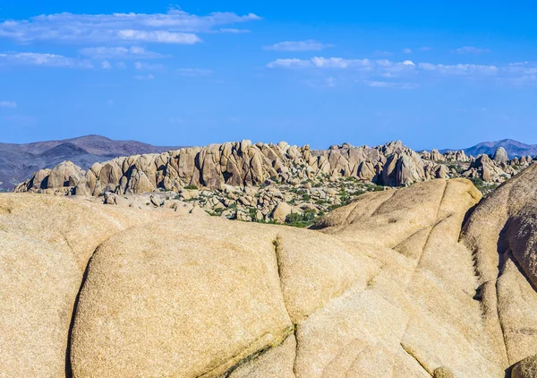 Rocas escénicas en el Parque Nacional Joshua Tree — Foto de Stock