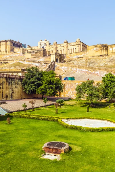 Slavný rajasthan mezník amber fort — Stock fotografie