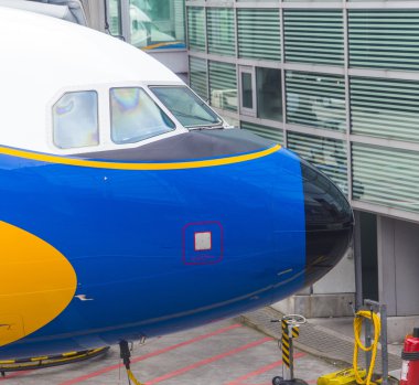lufthansas airbus a321 güzel üniforma çıktı 