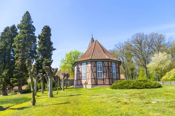 Célèbre vieille église à Osterheide — Photo